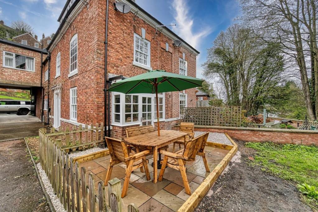 Host & Stay - Underhill House Bridgnorth Exteriör bild